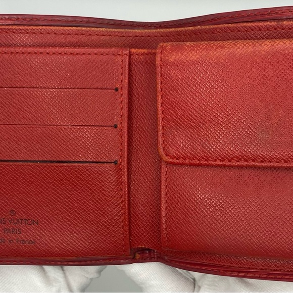 Louis Vuitton Red Leather Epi Textured Wallet - Picture 3 of 15